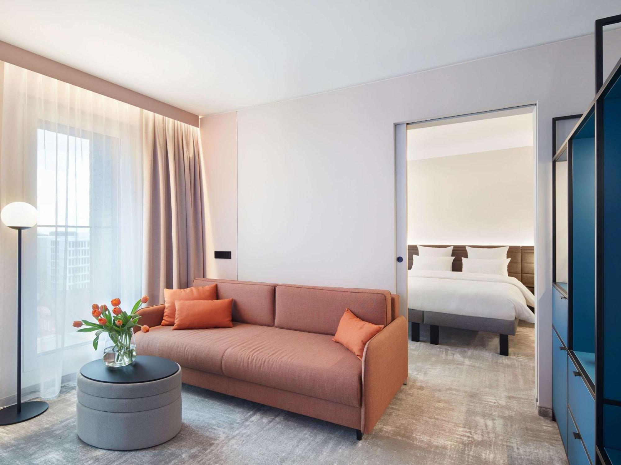 Novotel Hamburg Central Station Exterior photo