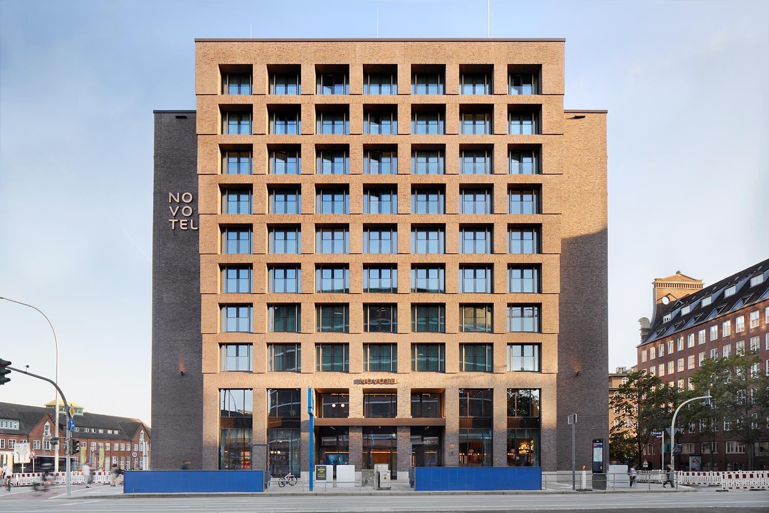 Novotel Hamburg Central Station Exterior photo
